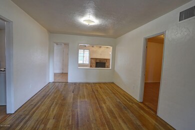 dining room 4