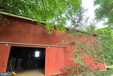 8893 Longswamp Rd, Alburtis, PA 18011 - photo 7