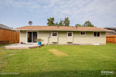 3442 W 83rd-33