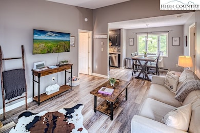 Royal Oaks Condominiums unit 235, Blowing Rock, NC 28605 - photo 7