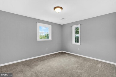 140 E King St, Dallastown, PA 17313 - photo 3