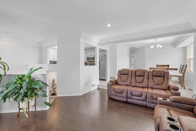 2839 Henslow Ave N, Saint Paul, MN 55128 - photo 5