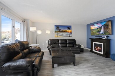 812 Reynolds Dr unit 812, Saugus, MA 01906 - photo 4