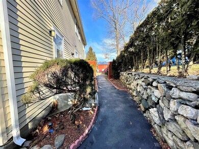 1108 Waverley St, Framingham, MA 01702 - photo 5
