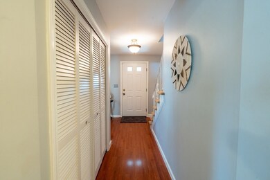 3 W Pine St unit 4, Plaistow, NH 03865 - photo 3