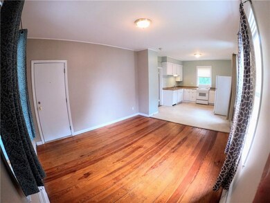 90 Gibbs Ave unit 1st Floor, Newport, RI 02840 - photo 6