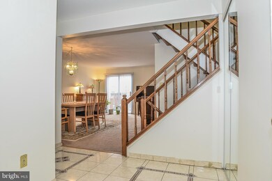 6111 Heron Pond Ct, Burke, VA 22015 - photo 4