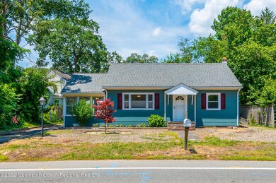 1749 Lakeside Dr S.