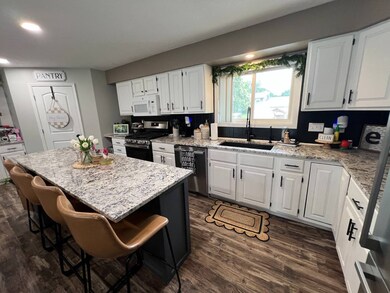 307 Logan Ave, Beloit, KS 67420 - photo 6