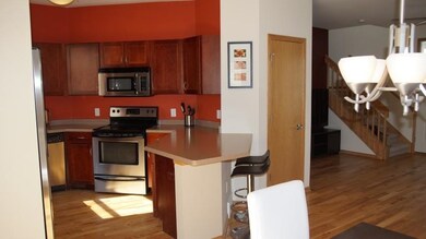 52 S Gardens Way, Fitchburg, WI 53711 - photo 3