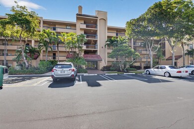 500 Egret Cir unit 8-306, Delray Beach, FL 33444 - photo 2