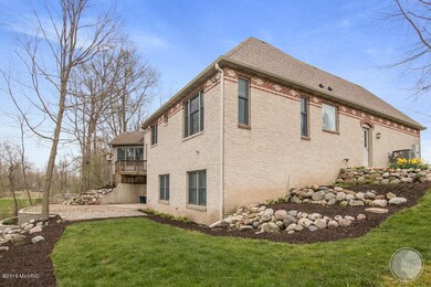 2000 Greenly St SW, Grandville, MI 49418 - photo 6