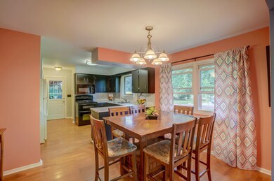 212 S Kerch St, Brooklyn, WI 53521 - photo 7