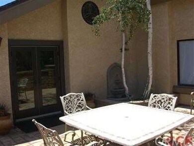 Front patio with fountain.