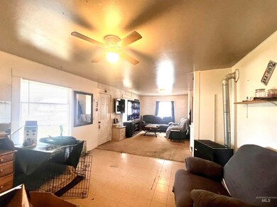 1610 Miller Ave, Burley, ID 83318 - photo 2