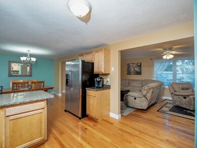 47 Mildred St, Dracut, MA 01826 - photo 6