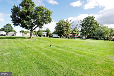 1304 Woodland Pkwy, Waynesboro, PA 17268 - photo 4