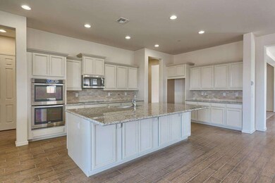 003_Kitchen