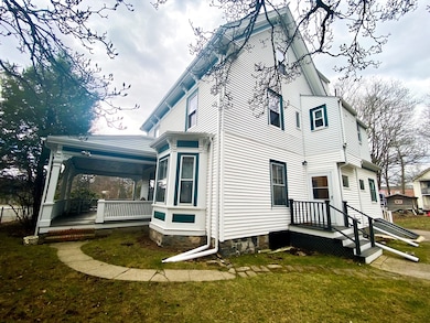 957 Washington St unit 2, Newtonville, MA 02460 - photo 2