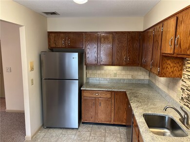 334 Chatham Cir, Warwick, RI 02886 - photo 5