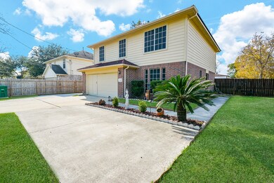 8425 Bertwood St, Houston, TX 77016 - photo 2