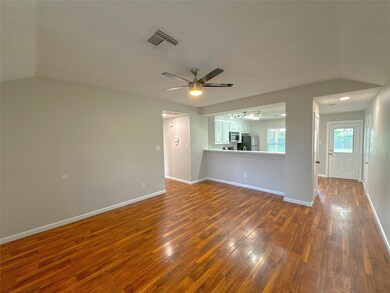 1052 County Road 855a, Alvin, TX 77511 - photo 5