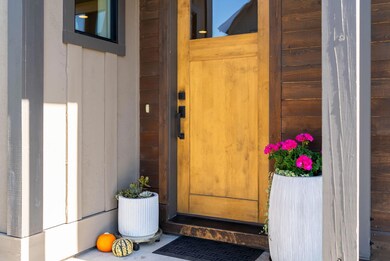 61292 Howe Way, Bend, OR 97702 - photo 3