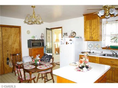 Kitchen - Eat in KItchen with Island that leads to