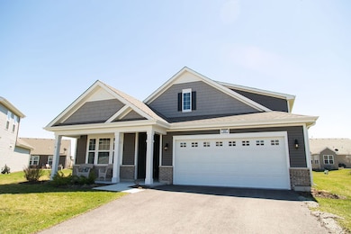 995 Carolina Ct, Pingree Grove, IL 60140 - photo 4