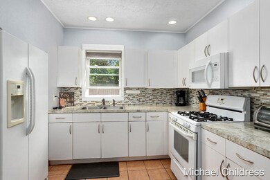 410 Hunt St SE, Lowell, MI 49331 - photo 7