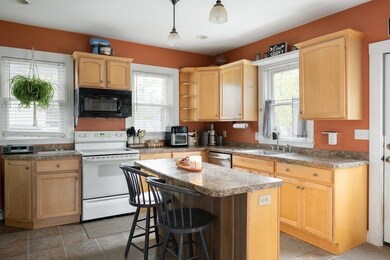 27 Brigham St, Whitman, MA 02382 - photo 5