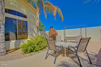 Front private courtyard