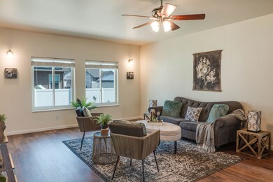 404 Lauralynn Ct, Grand Junction, CO 81504 - photo 4