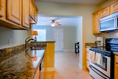 1332 Seminary St 102-9