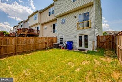 7137 Ladd Cir, Frederick, MD 21703 - photo 7