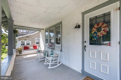 945 Mitchell Ave, Morton, PA 19070 - photo 3