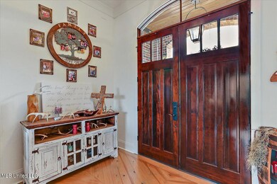 04-1104 Sapphire St