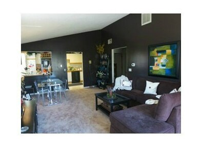 383 Chatham Cir, Warwick, RI 02886 - photo 2