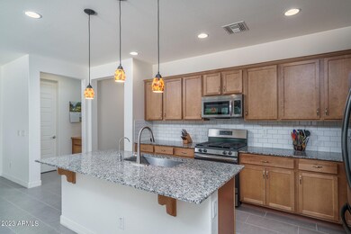 6) KITCHEN