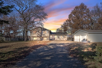 5740 314th St, Stacy, MN 55079 - photo 2