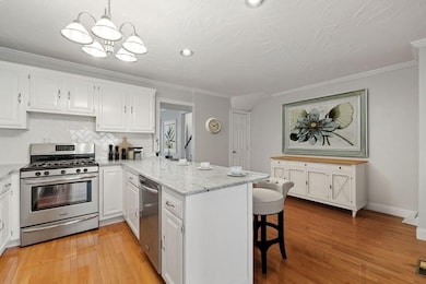 17 Loring St, Boston, MA 02127 - photo 4