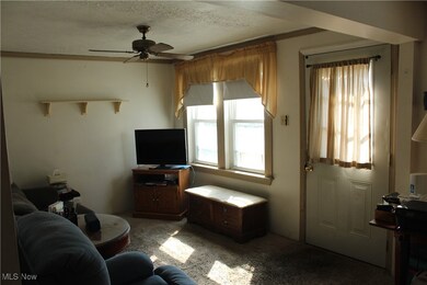 30059 Regent Rd, Wickliffe, OH 44092 - photo 4