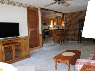 425 10th St NW, Linton, IN 47441 - photo 3