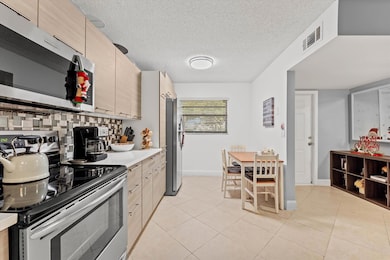 23466 Lyons Rd unit 501, Boca Raton, FL 33428 - photo 6