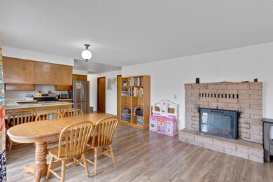 435 NE 11th St, Grants Pass, OR 97526 - photo 7