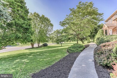 11110 Mahogany Dr, Hagerstown, MD 21742 - photo 3