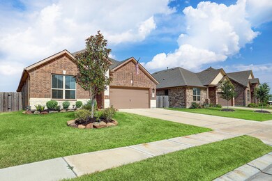 2709 Westland Ln, Pearland, TX 77581 - photo 2