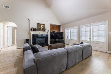 10936 Lasso Ln, Houston, TX 77079 - photo 6