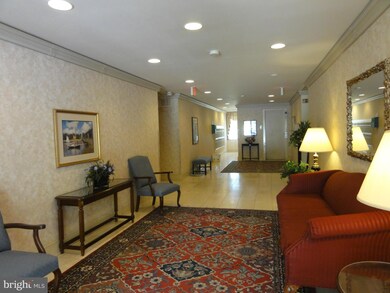 Treebrooke unit 211, Oakton, VA 22124 - photo 3