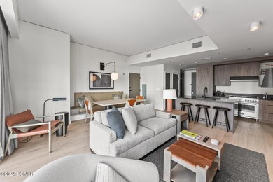 12_Livingroom_1800x1200_4101401